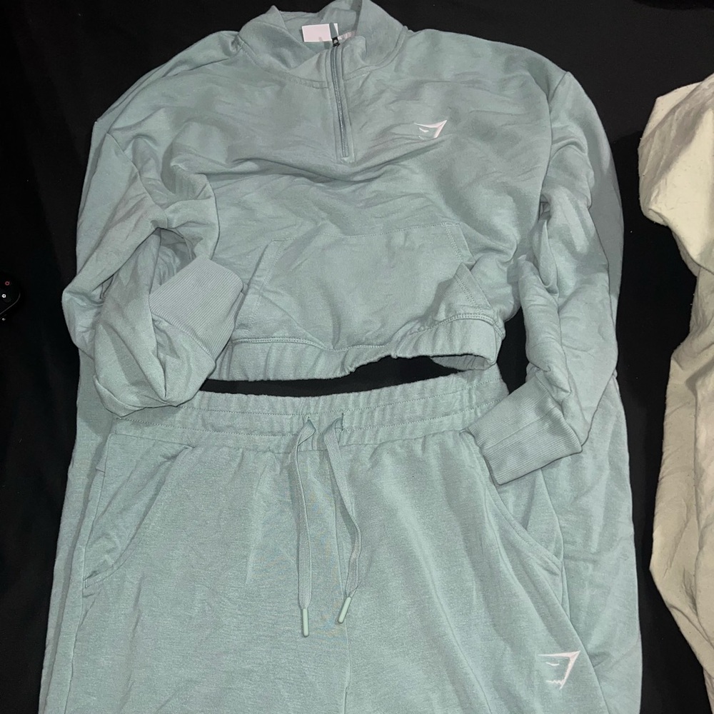 Gymshark sweat set